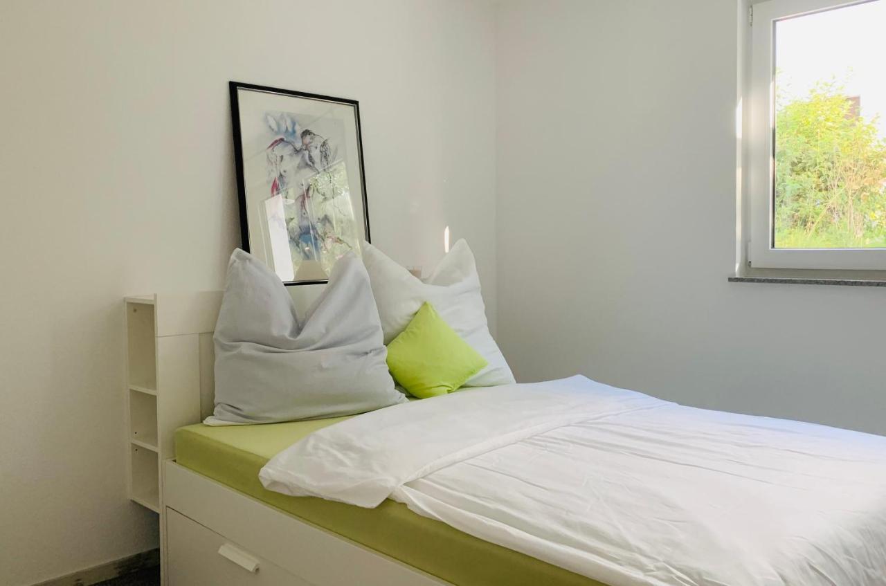 Firmen & Ferienwohnung Brecht 1 Waibstadt Bagian luar foto